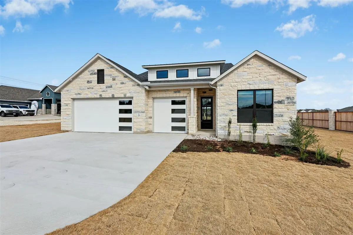 109 Mcnaughton Dr, Liberty Hill, TX 78642 - Image #1
