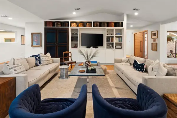 7203 Running Rope Cir, Austin, TX 78731
