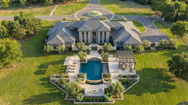 8608 Rollins Dr, Austin, TX 78738