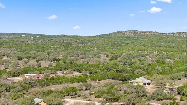 6350 Mount Sharp Rd #B, Wimberley, TX 78676