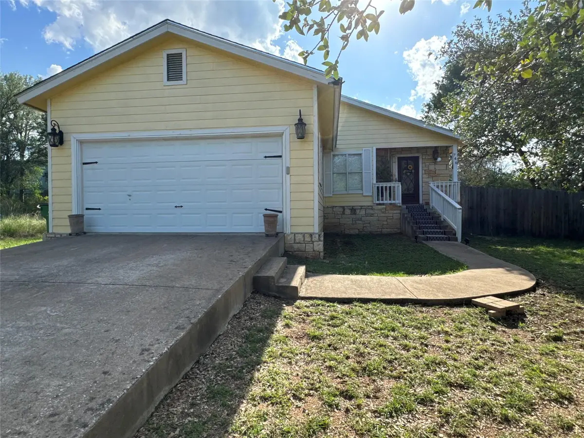 746 Pecan Ln, Cottonwood Shores, TX 78657 - Image #1