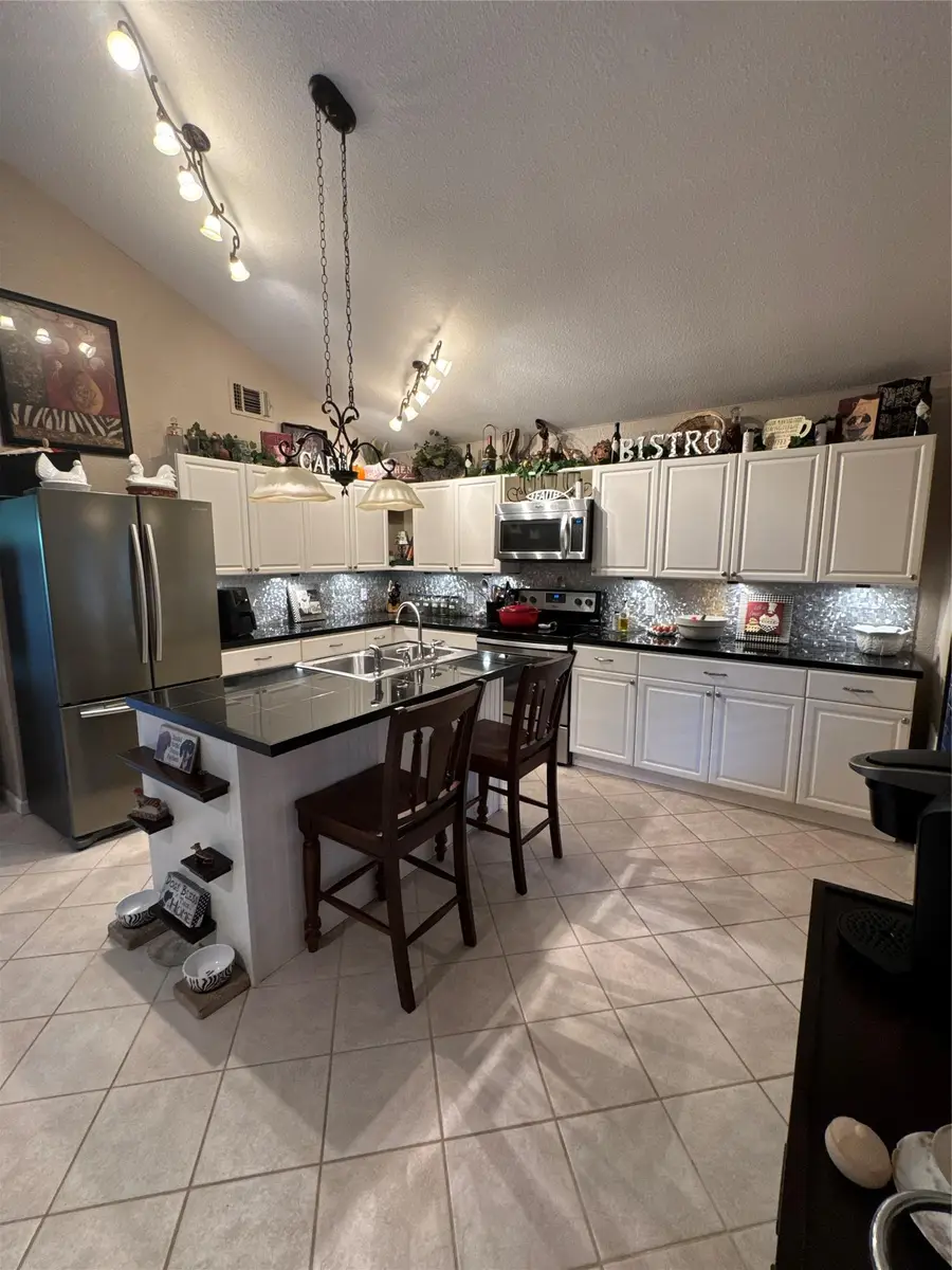 746 Pecan Ln, Cottonwood Shores, TX 78657 - Image #3