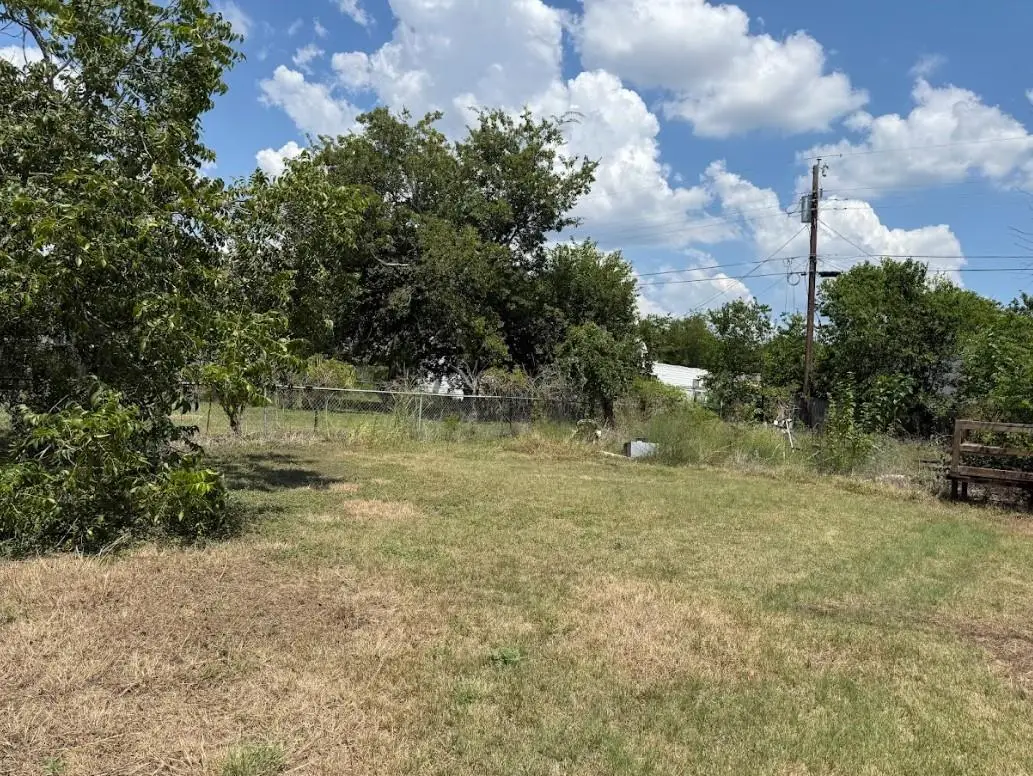222 W Dogwood St, Nolanville, TX 76559 - #1