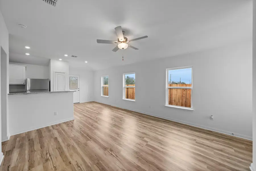 14621 Wahlbergs Way, Elgin, TX 78621 - #2