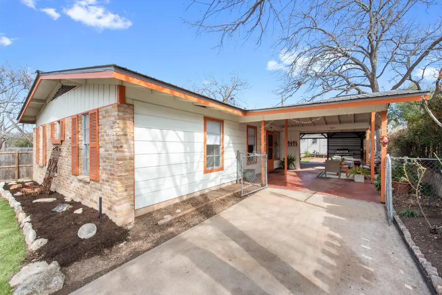 204 La Vista St, Austin, TX 78704 - #3
