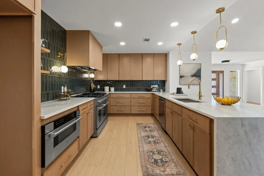 4008 Balcones Woods Dr, Austin, TX 78759 - #2