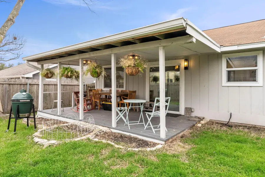 7901 Seminary Ridge Dr, Austin, TX 78745 - #2