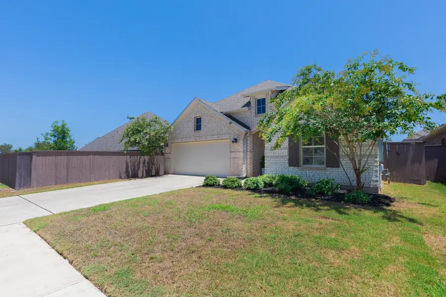 360 Jefferson Dr, Kyle, TX 78640 - #2