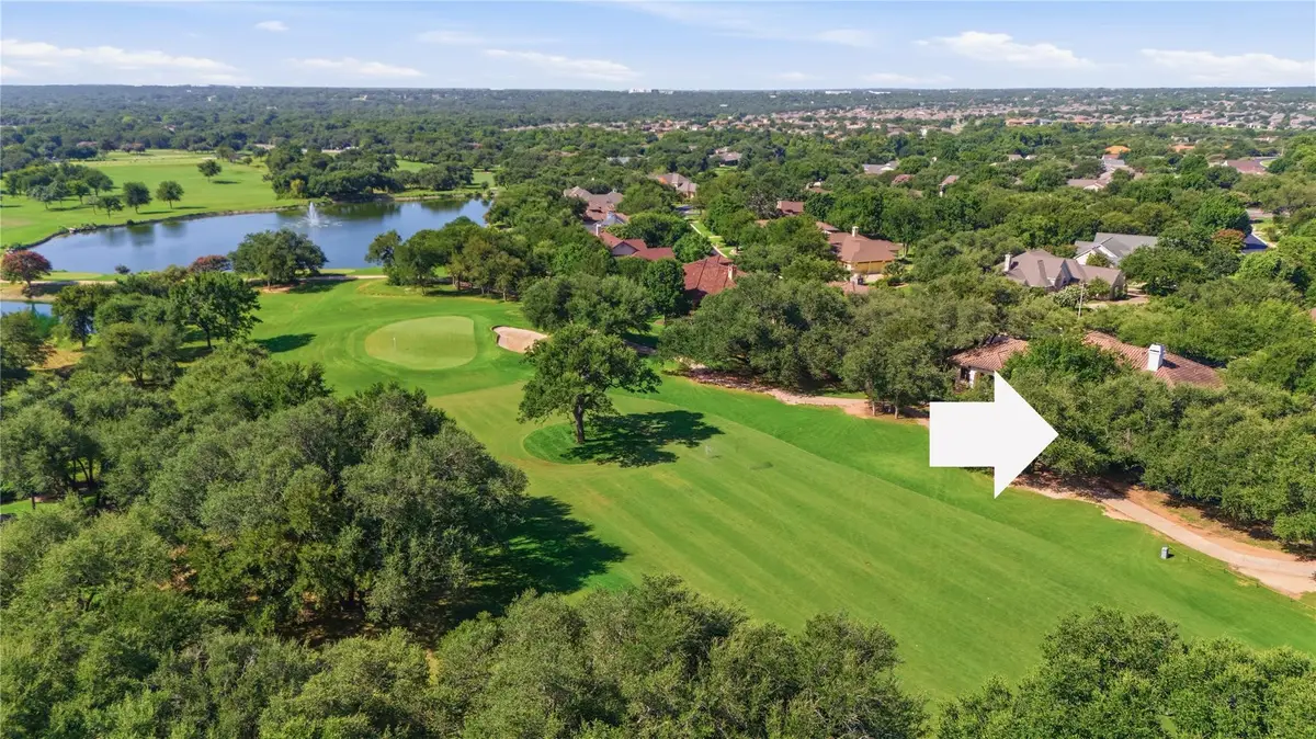 300 Stardust Ln, Georgetown, TX 78633 - #1