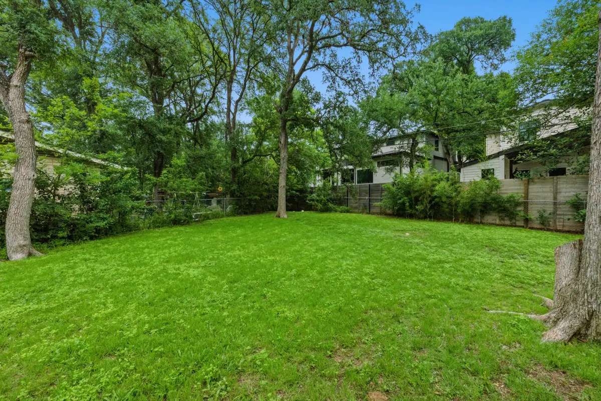 3105 Crestvale Dr, Austin, TX 78704 - #1