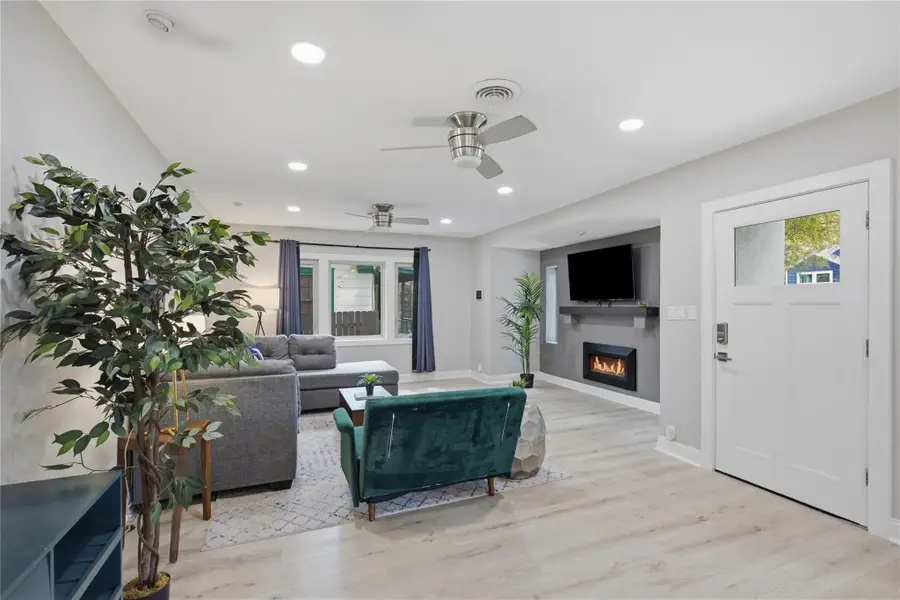3909 Willbert Rd, Austin, TX 78751 - #3