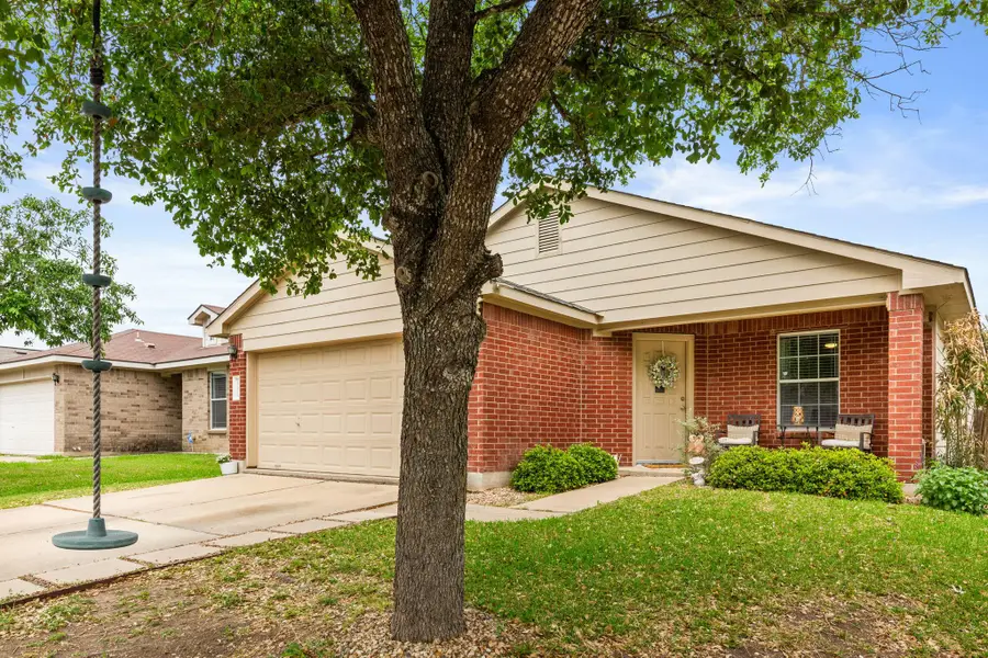 12616 Sky Harbor Dr, Del Valle, TX 78617 - Image #2