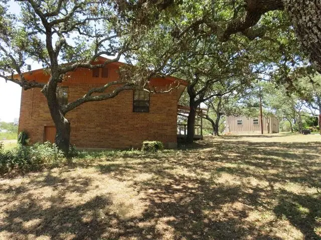 105 E Fawn Dr, Buchanan Dam, TX 78609 - Image #3