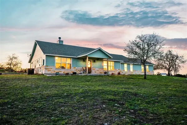 220 Three Creeks Dr, Bertram, TX 78605