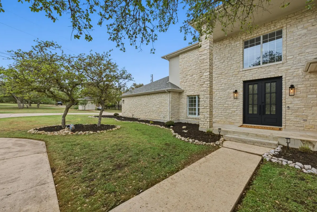 900 Canyonwood Dr, Dripping Springs, TX 78620 - #1