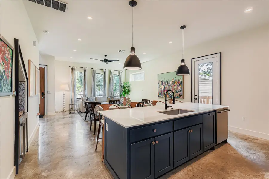 1604 Greenwood Ave #A, Austin, TX 78721 - #2