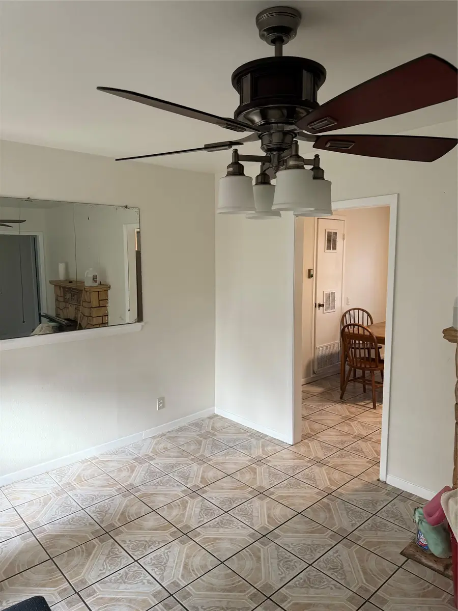 6300 Hickman Ave, Austin, TX 78723 - #2