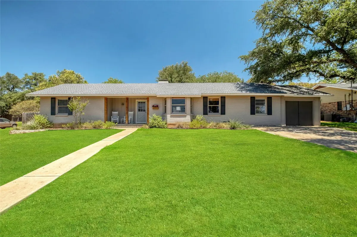 1208 Country Club Rd, Georgetown, TX 78628 - #1