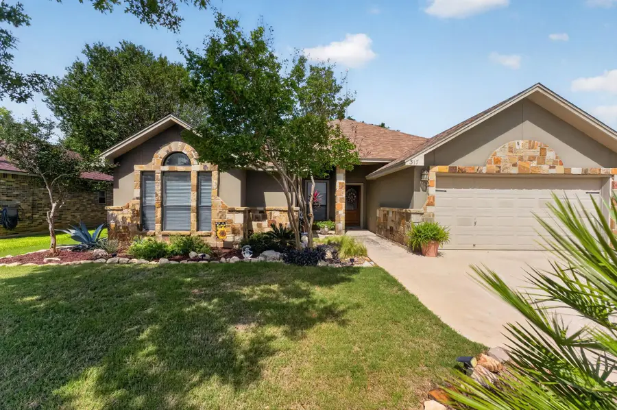 317 Yorktown, Pleasanton, TX 78064 - #3
