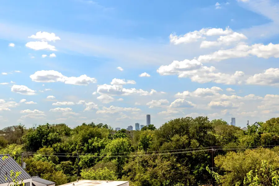 1410 Perez St #2, Austin, TX 78721 - #2