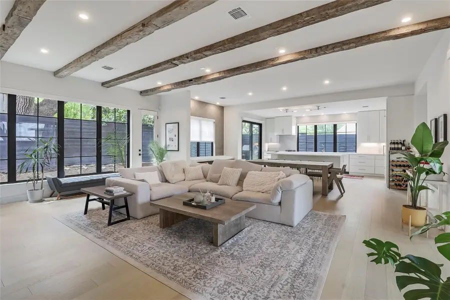 1402 Drake Ave, Austin, TX 78704 - #2