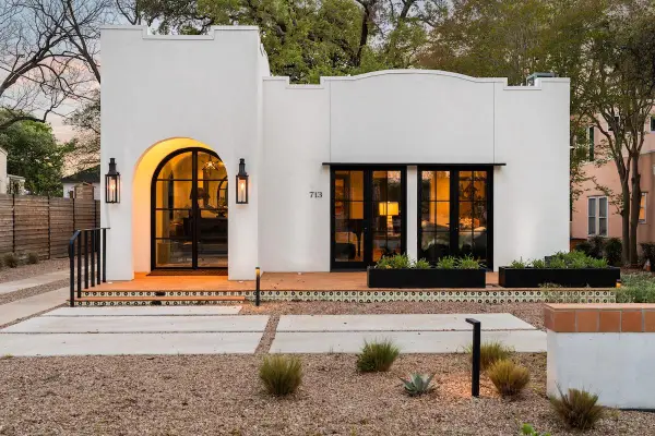 713 E 32nd St, Austin, TX 78705