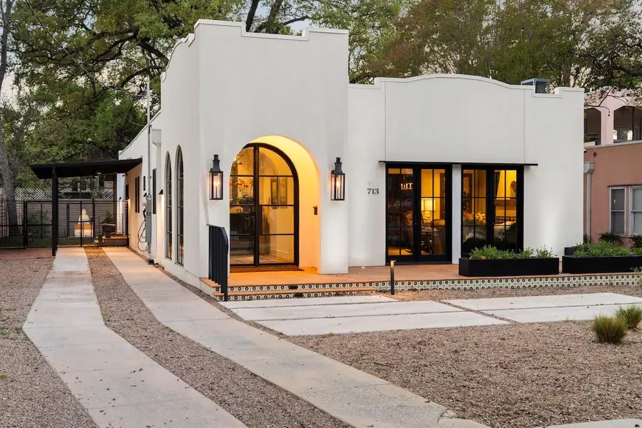 713 E 32nd St, Austin, TX 78705 - #2