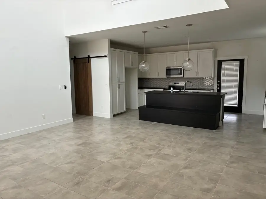 403 Summit Ridge Dr N, Point Venture, TX 78645 - #2