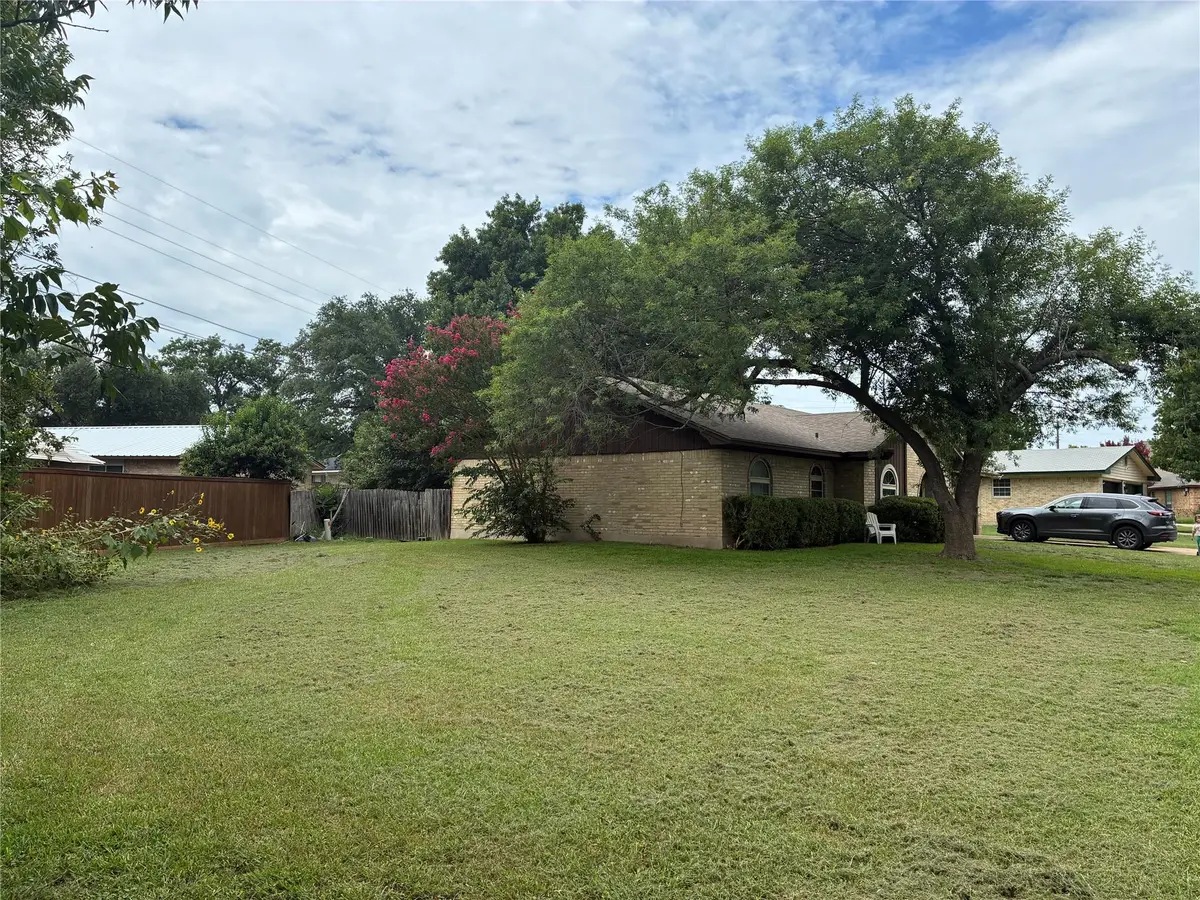 410 Phoenix Dr, Temple, TX 76504 - Image #1