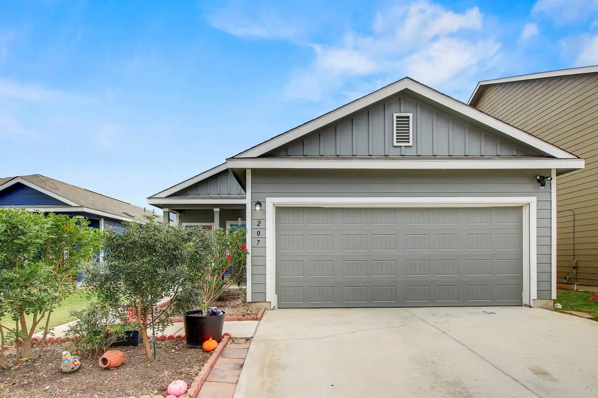 207 Soapstone Pass, Maxwell, TX 78656 - Image #1