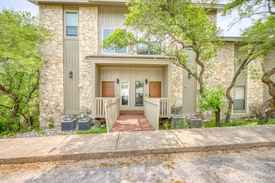 801 Grassy Knoll #B, Horseshoe Bay, TX 78657 - #3