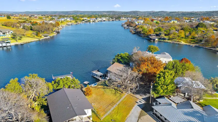 421 Yucca Dr, Kingsland, TX 78639 - Image #2