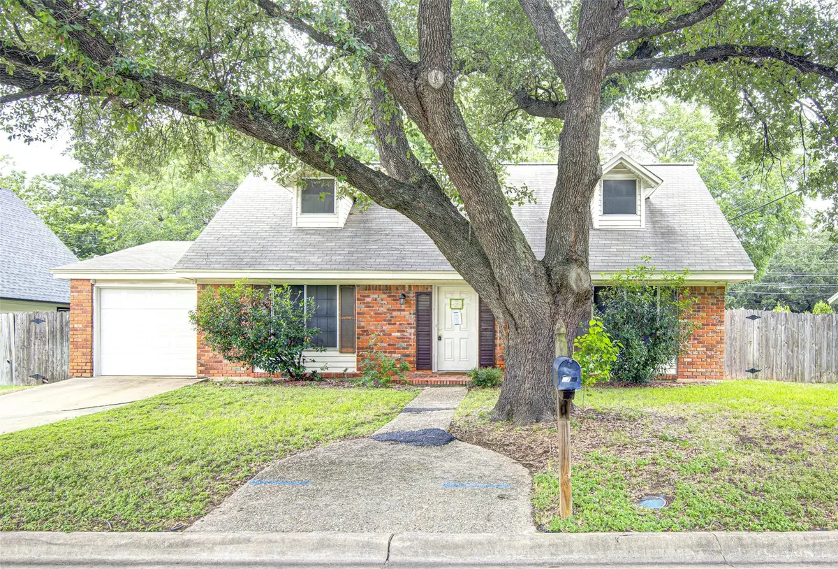 6704 Isabelle Dr, Austin, TX 78752 - #1