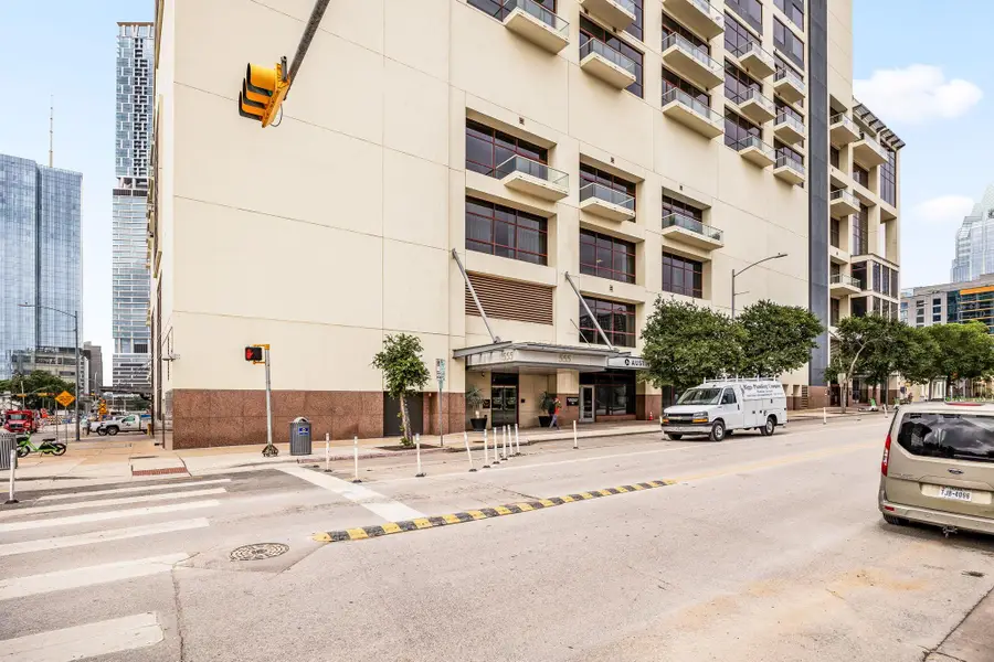 555 E 5th St #903, Austin, TX 78701 - #3