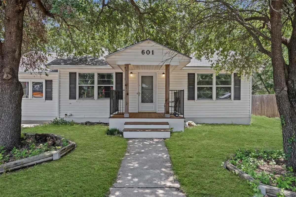 601 Zunker St, San Marcos, TX 78666 - #1