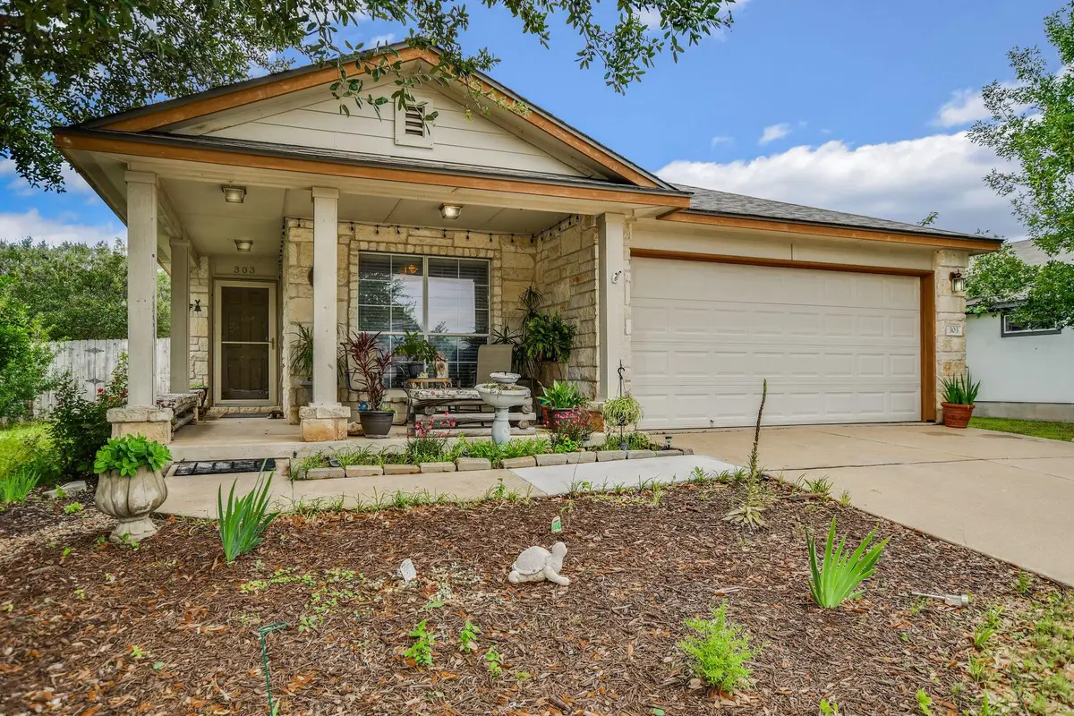 303 Delby St, Hutto, TX 78634 - #1