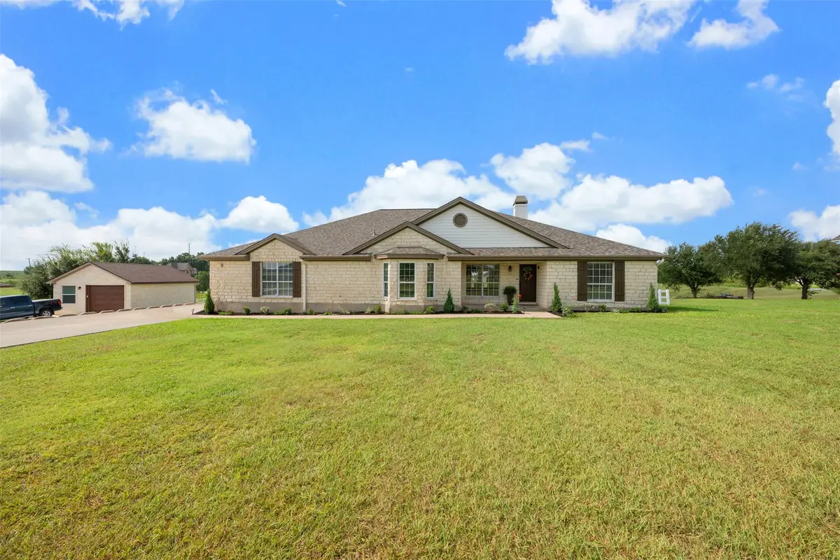 111 Lookout Cir, Hutto, TX 78634 - #1