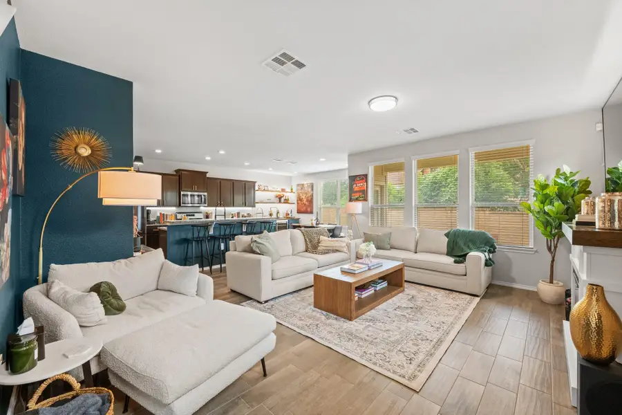 9324 Hunter Ln, Austin, TX 78748 - #3