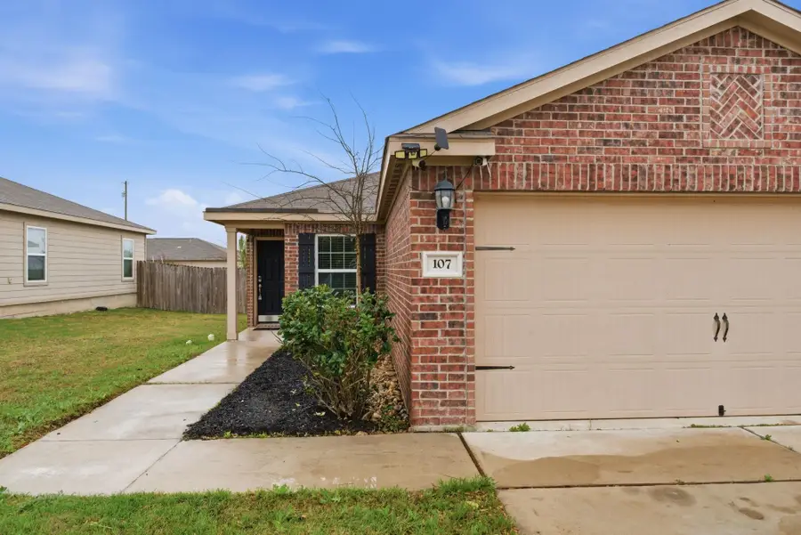 107 Millers Loop, Jarrell, TX 76537 - #3