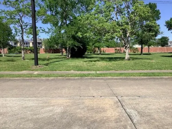 18603 Kings Lynn St, Houston, TX 77058