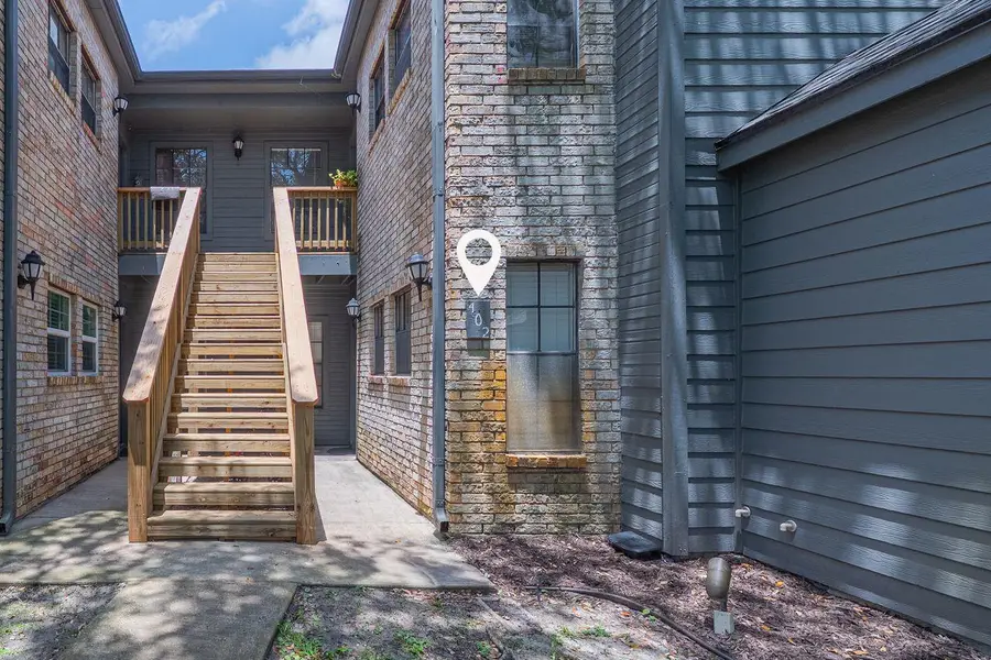 210 Oak Bay St #402, Rockport, TX 78382 - #2