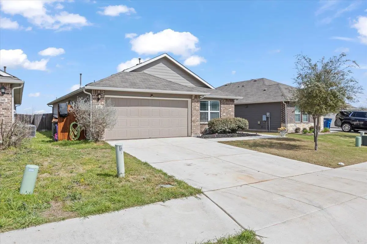 342 Kowald Ln N, New Braunfels, TX 78130 - Image #1