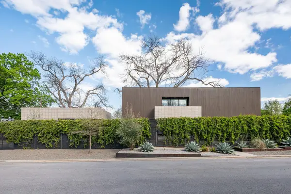 2014 E 2nd St, Austin, TX 78702