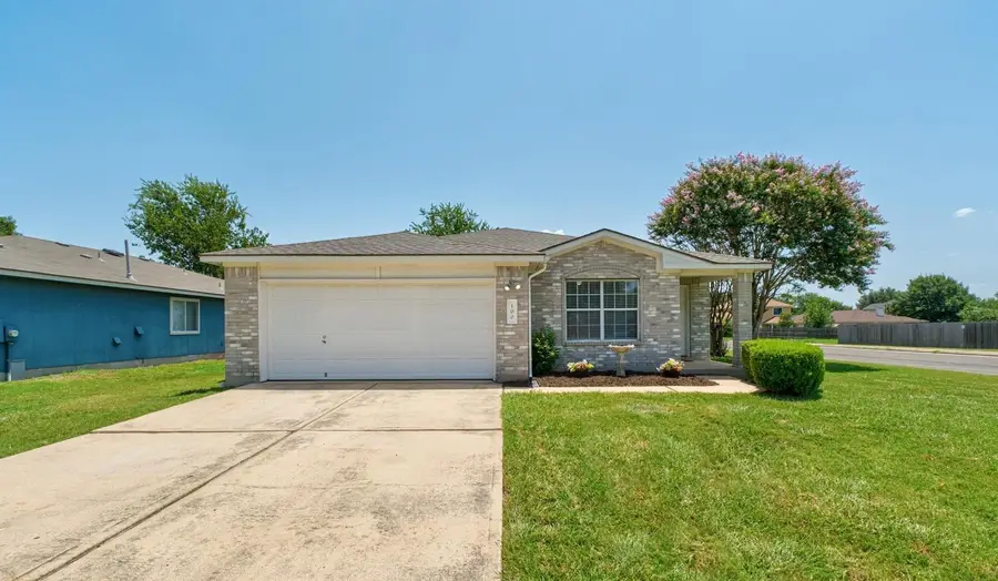 100 Bennett Cv, Hutto, TX 78634 - #2