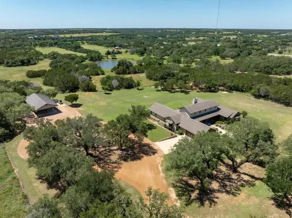 101 Shady Oaks Trl, Liberty Hill, TX 78642