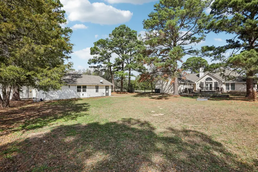 105 Daisy Ln, Bastrop, TX 78602 - #3