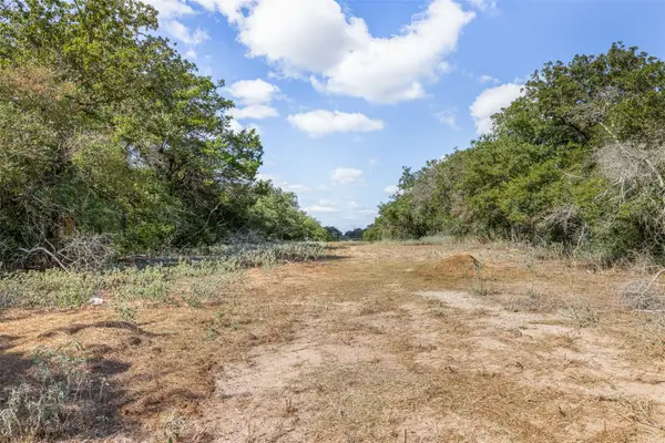 2025 Mule Creek Rd, Harwood, TX 78632