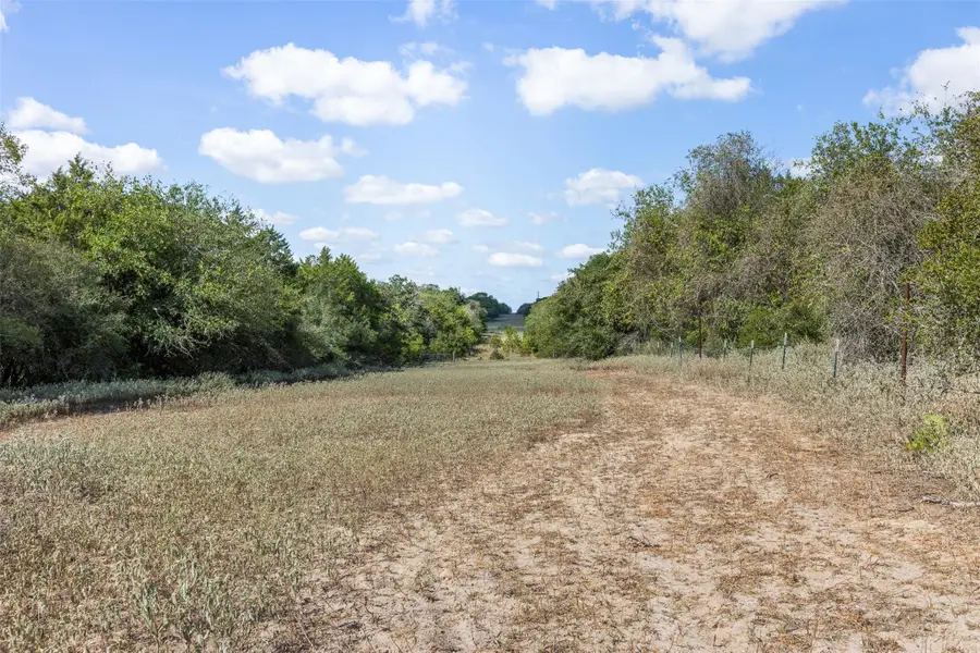 2025 Mule Creek Rd, Harwood, TX 78632 - #2