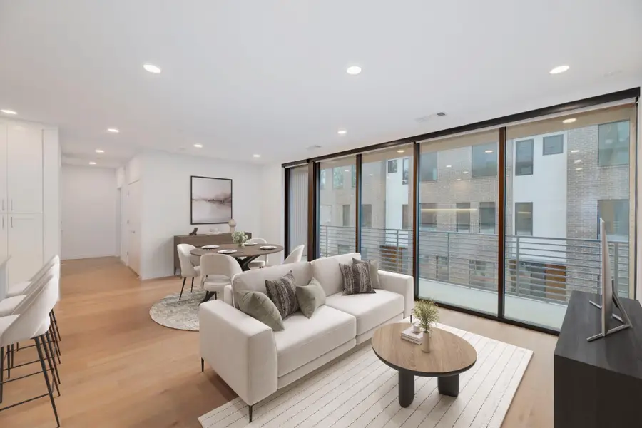 900 S 1st St #218, Austin, TX 78704 - Image #3