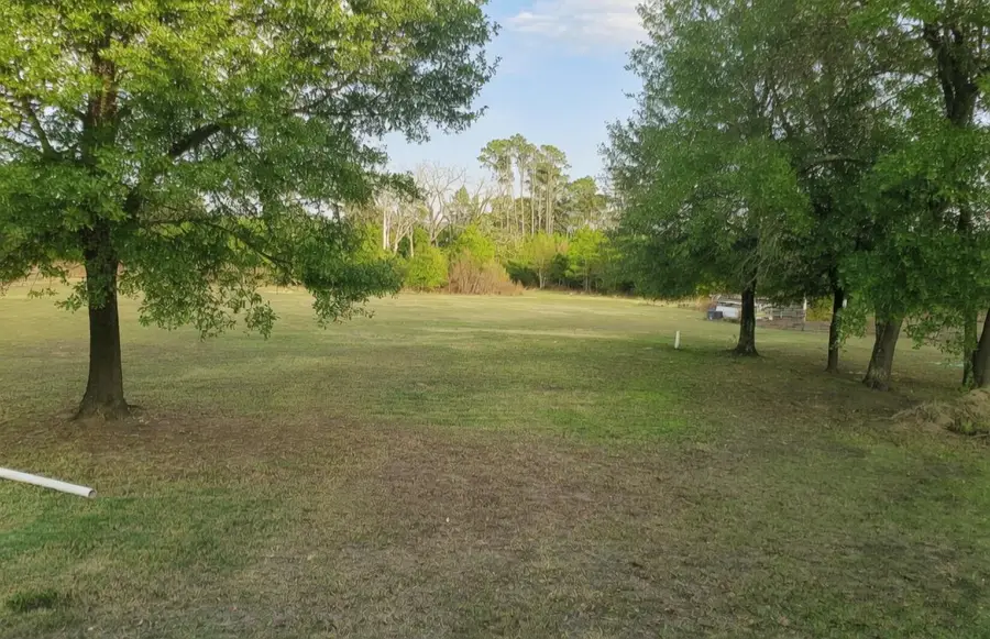 240 Pine Valley Dr, Paige, TX 78659 - #3